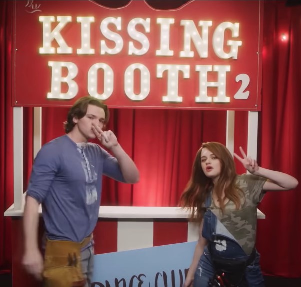 The kissing Booth 2 Poster