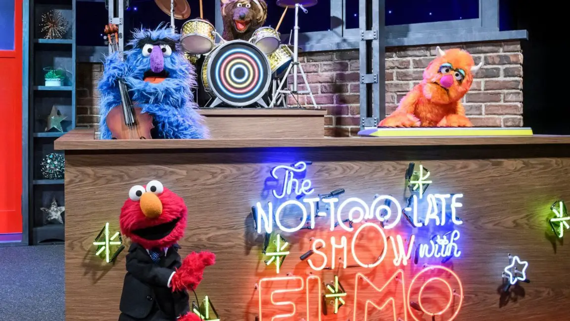 The Not Too Late Show With Elmo (2020)
