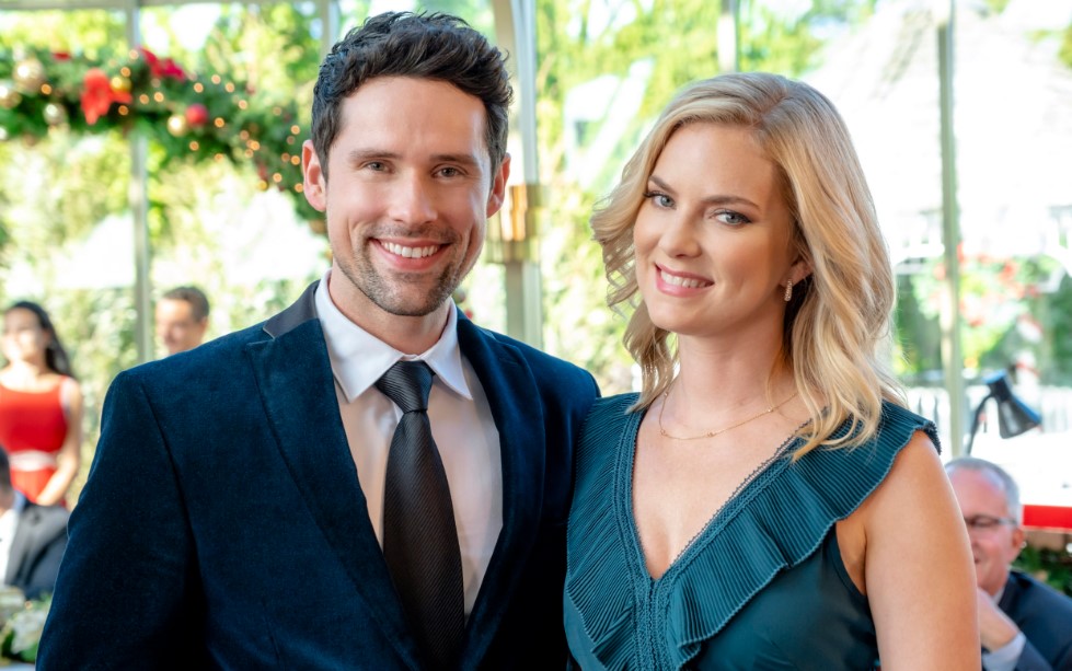 http://www.bestmoviecast.com/a-godwink-christmas-meant-for-love-2019/