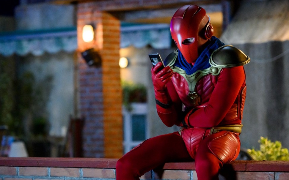El Vecino TV Series (2019) | Cast, Episodes | And Everything You Need to Know