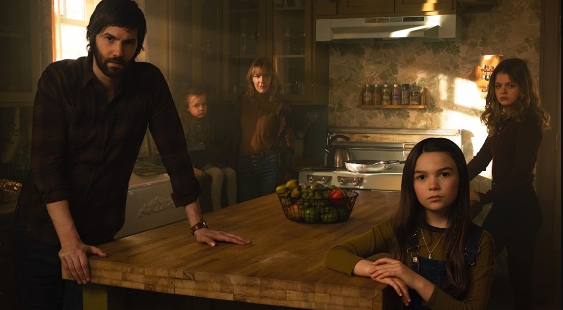 Upcoming series on Apple TV just looks wonderful. 'Home Before Dark', inspired by the story of a nine-year-old journalist with Brooklynn Prince, opens April 3 on Apple TV +. Apple TV releases official poster for its new series “Home Before Dark”. TV series on Apple TV + in April, the new titles from Home Before Dark to Defending Jacob with Chris Evans.