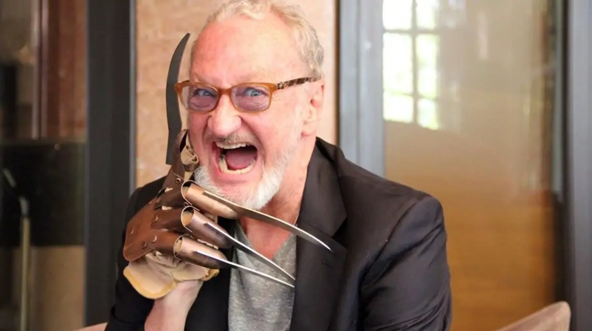True Terror with Robert Englund ever since Travel Channel announced the series in April 2019. So, I was pretty excited to get the chance to review the show. The Master of Macabre, Robert Englund, a Q during a press conference call about his new show True Terror with Robert Englund, which premieres on Trvl Channel Wednesday 3/18 True Terror.