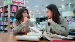 Cast: Song Ji Hyo, Son Ho Jun, Song Jong Ho, Koo Ja Sung, Kim Min Joon. Premiere July 8 on JTBC and Netflix. Song Ji Hyo returned to the screen through a Korean drama called Was It Love ?.