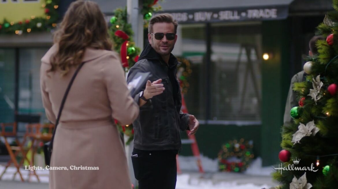 Lights, Camera, Christmas! (2022) Cast, Release Date, Plot, Trailer