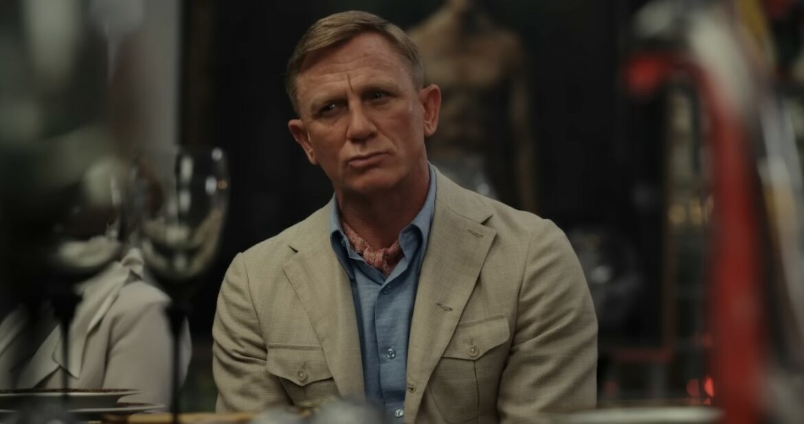 Glass Onion: A Knives Out Mystery (2022) Cast, Release Date, Plot, Trailer